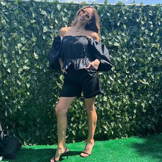 Katharine McPhee feet photo thumbnail