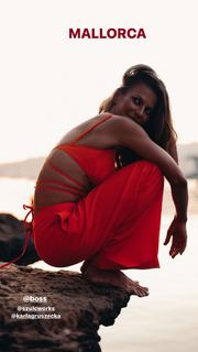 Anna Lewandowska feet photo thumbnail