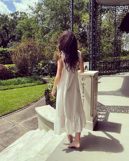 Camila Morrone feet photo thumbnail