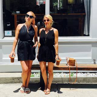 Busy Philipps feet photo thumbnail