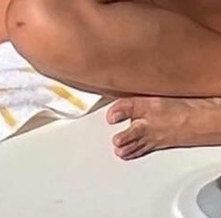 Carolina Ardohain feet photo thumbnail