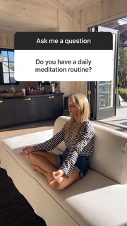 Gwyneth Paltrow feet photo thumbnail
