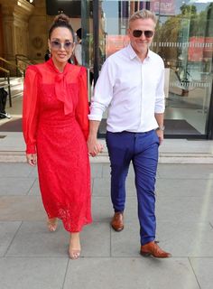 Myleene Klass feet photo thumbnail