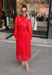 Myleene Klass feet photo thumbnail