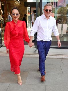 Myleene Klass feet photo thumbnail