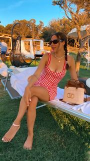 Giorgia Crivello feet photo thumbnail