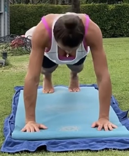 Joanna Jedrzejczyk feet photo thumbnail