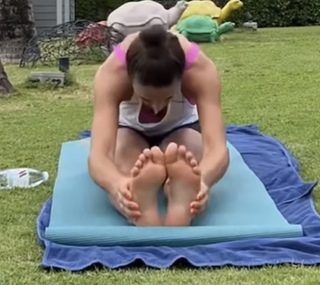 Joanna Jedrzejczyk feet photo thumbnail