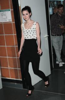 Lena Meyer-Landrut feet photo thumbnail