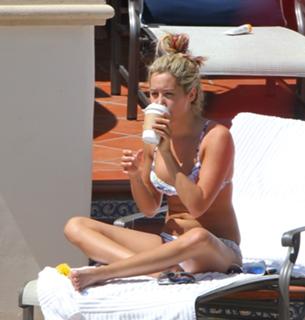 Ashley Tisdale feet photo thumbnail