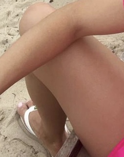 Malgorzata Socha feet photo thumbnail
