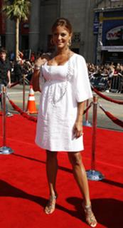 Eva LaRue feet photo thumbnail