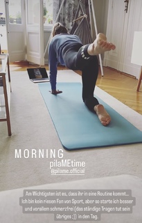 Alina Merkau feet photo thumbnail