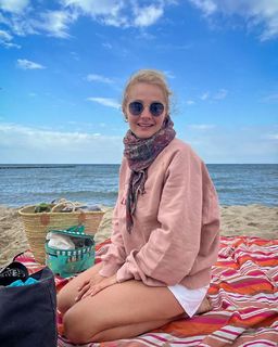 Malgorzata Socha feet photo thumbnail