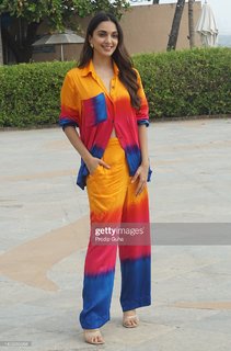 Kiara Advani feet photo thumbnail