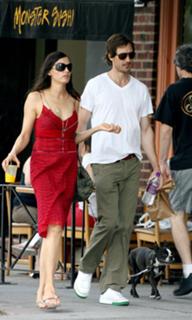 Famke Janssen feet photo thumbnail