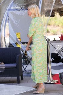 Holly Willoughby feet photo thumbnail