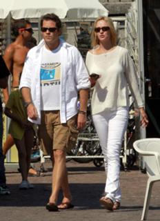 Uma Thurman feet photo thumbnail