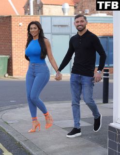 Chloe Ferry feet photo thumbnail