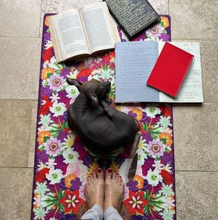 Claudia Lizaldi feet photo thumbnail