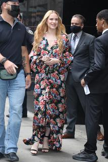 Evan Rachel Wood feet photo thumbnail