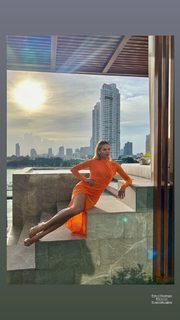 Shantel VanSanten feet photo thumbnail