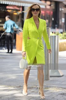 Amanda Holden feet photo thumbnail