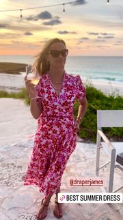 Reese Witherspoon feet photo thumbnail