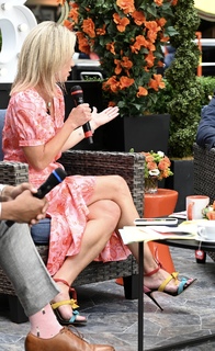 Amy Robach feet photo thumbnail