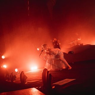 Aurora Aksnes feet photo thumbnail
