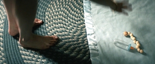 Emma Roberts feet photo thumbnail