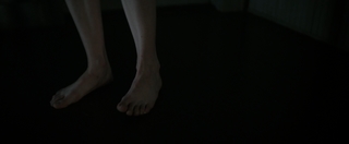 Emma Roberts feet photo thumbnail