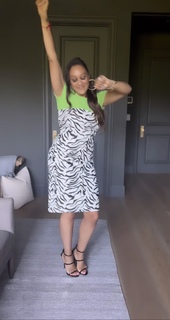 Tia Mowry feet photo thumbnail