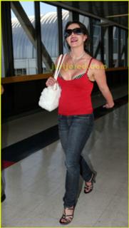 Britney Spears feet photo thumbnail
