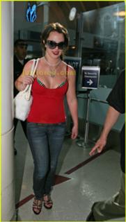 Britney Spears feet photo thumbnail