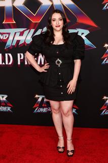 Kat Dennings feet photo 5
