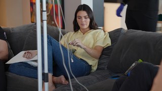 Kendall Jenner feet photo thumbnail