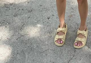 Chiara Ferragni feet photo thumbnail