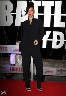 Rihanna feet photo thumbnail