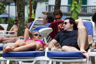 Adriane Galisteu feet photo thumbnail