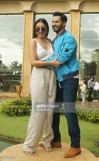 Kiara Advani feet photo thumbnail