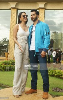 Kiara Advani feet photo thumbnail