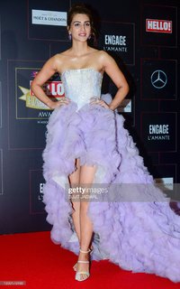 Kriti Sanon feet photo thumbnail