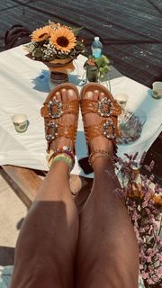 Giorgia Crivello feet photo thumbnail