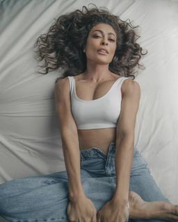 Juliana Paes feet photo thumbnail