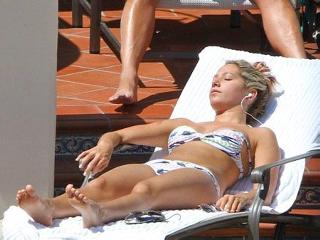 Ashley Tisdale feet photo thumbnail
