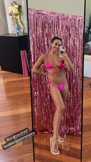 Cristina Pedroche feet photo thumbnail