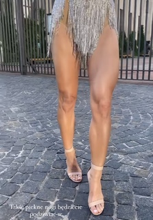 Paulina Sykut feet photo thumbnail