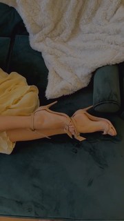 Xenia Tchoumitcheva feet photo thumbnail