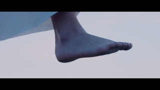 Sydney Sweeney feet photo thumbnail